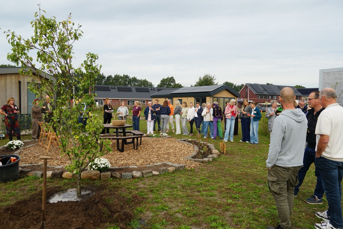Opening van de open dag bij Tiny Houses Dinkelland